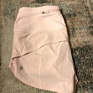 Lululemon high rise speed up shorts